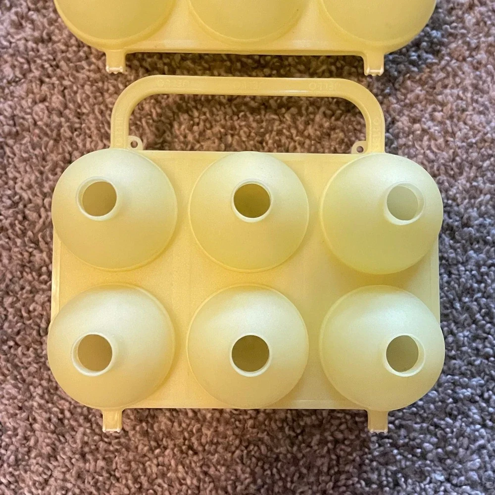 2 JELL-O Jello Jigglers Easter Egg Molds yellow Smooth Vintage Mold Spring‎